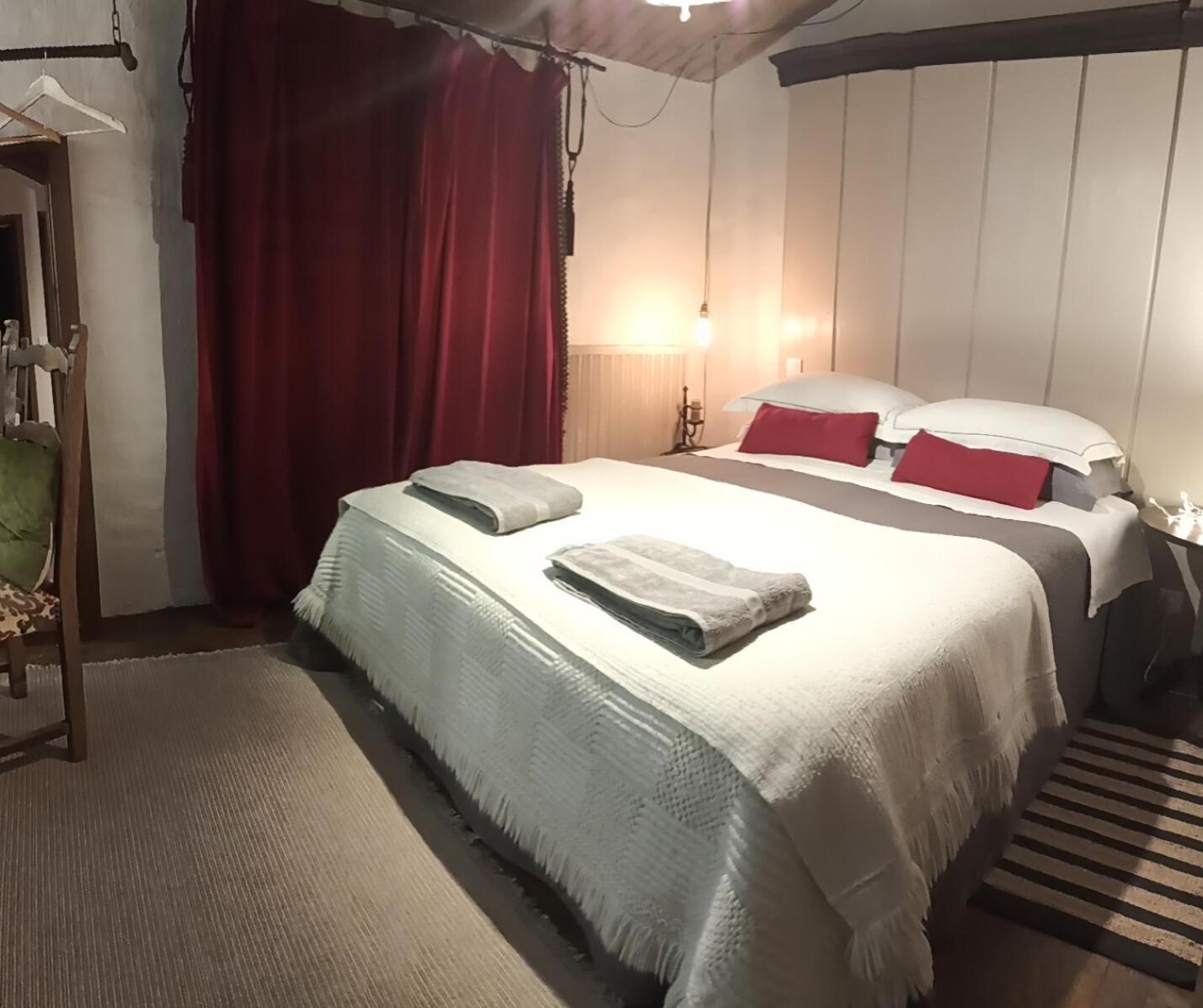 The Tavern Castelnau-Pegayrols Екстер'єр фото